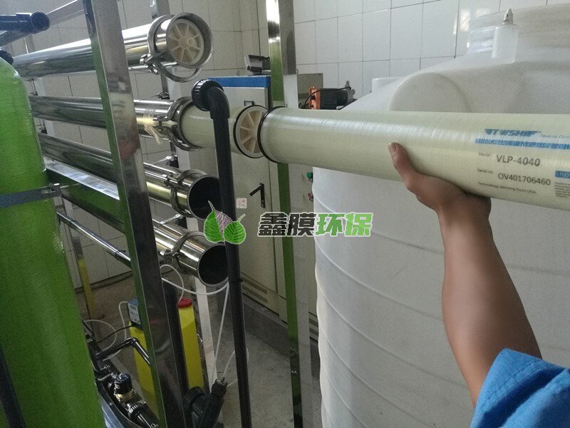 反滲透設(shè)備膜怎么安裝？